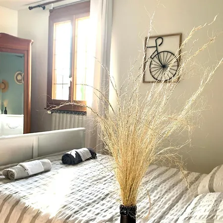 Maison Pour 2 Personnes En Coeur De Bourg 別荘 *